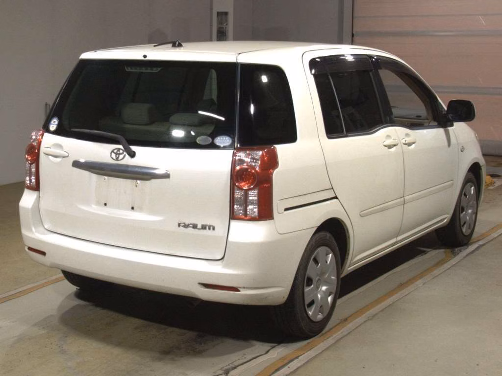 TOYOTA RAUM