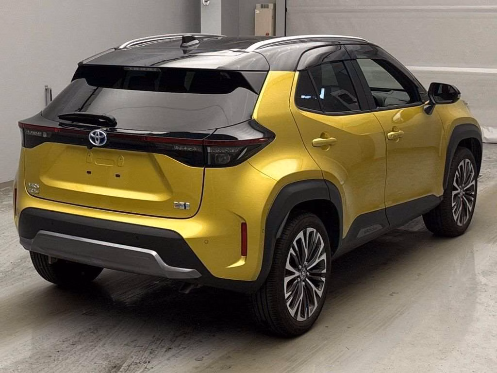 TOYOTA YARIS CROSS