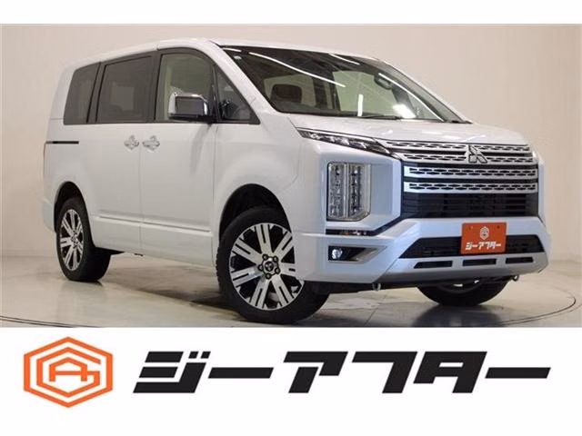 MITSUBISHI DELICA D:5