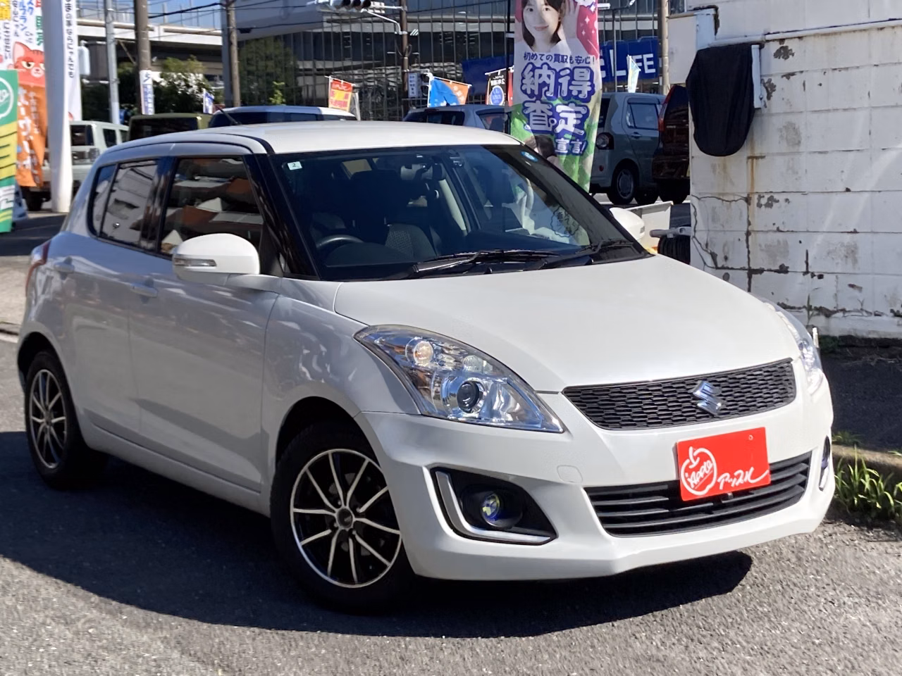SUZUKI SWIFT