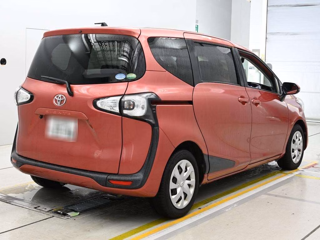 TOYOTA SIENTA
