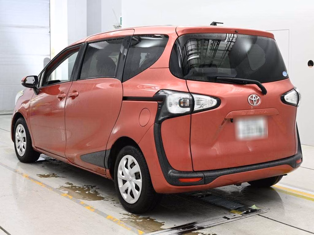 TOYOTA SIENTA
