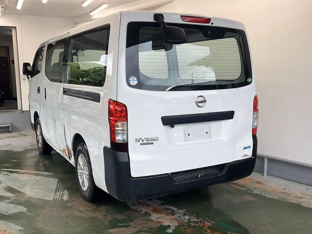 NISSAN NV350 CARAVAN