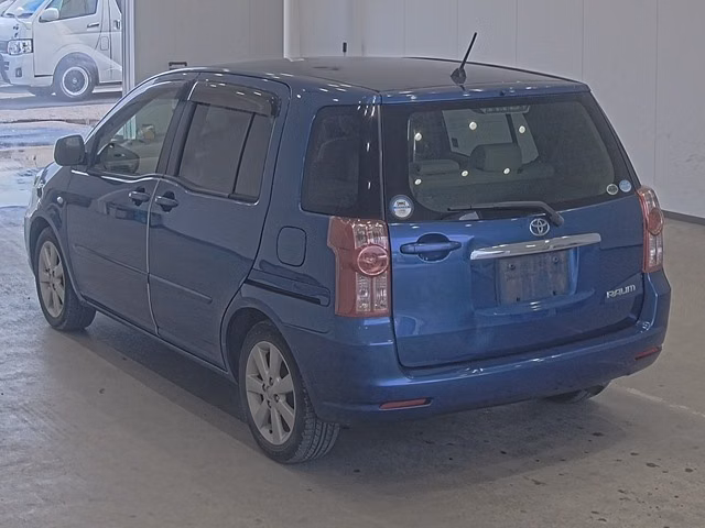 TOYOTA RAUM