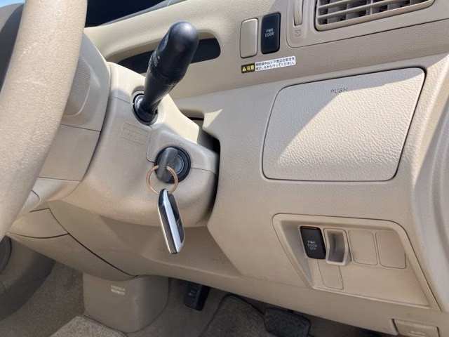 TOYOTA RAUM