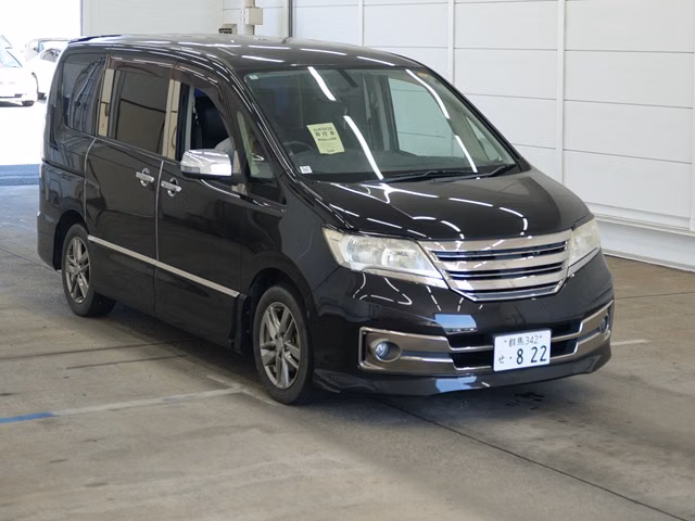NISSAN SERENA