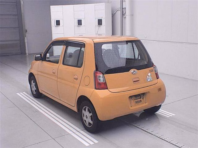 DAIHATSU ESSE