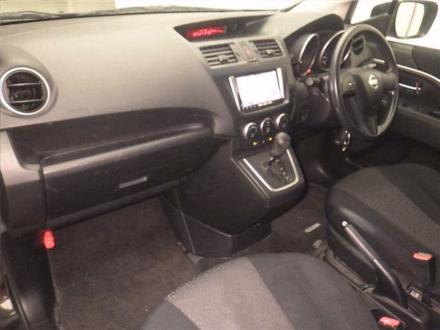 NISSAN LAFESTA