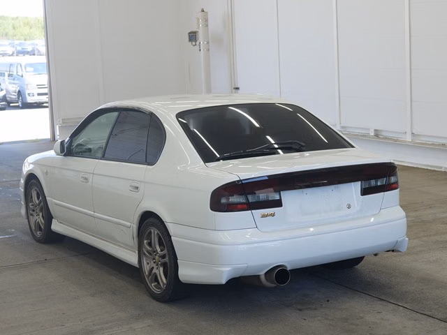 SUBARU LEGACY B4