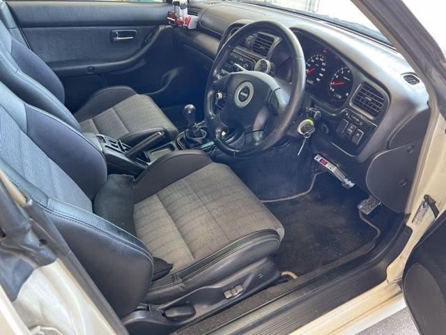SUBARU LEGACY B4