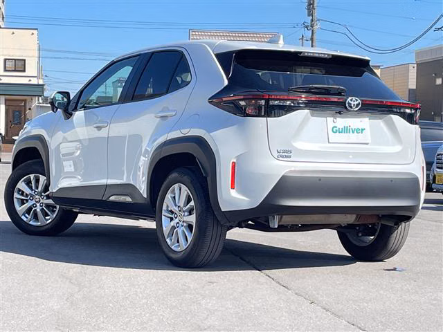 TOYOTA YARIS CROSS
