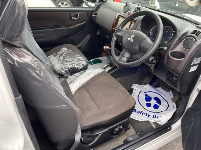 MITSUBISHI PAJERO MINI