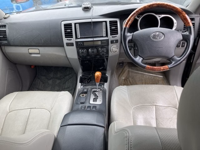 TOYOTA HILUX SURF