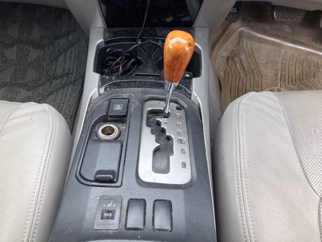 TOYOTA HILUX SURF