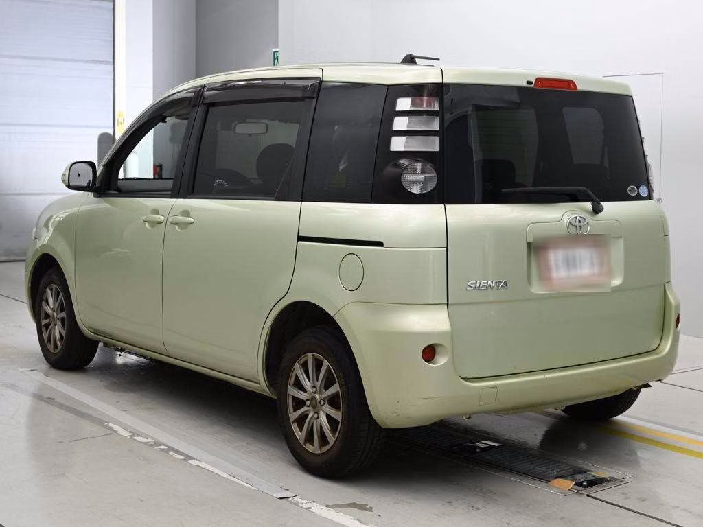 TOYOTA SIENTA