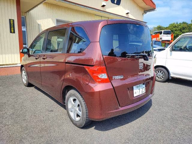 HONDA FREED