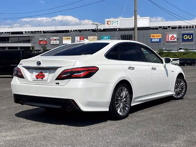 TOYOTA CROWN