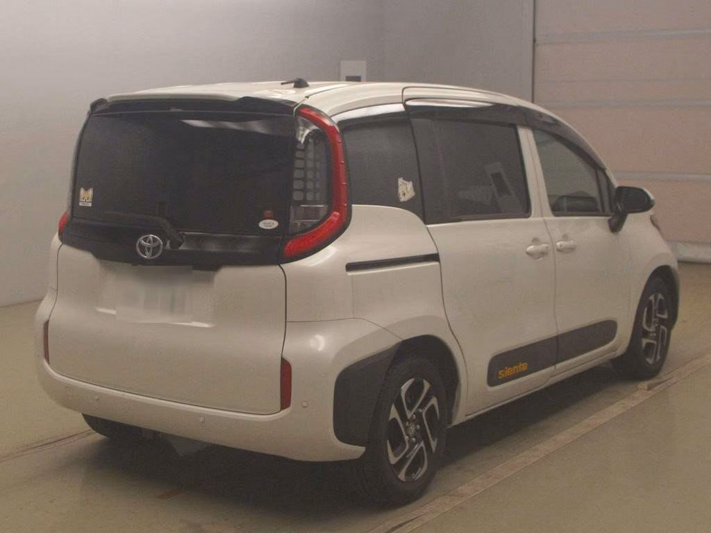 TOYOTA SIENTA