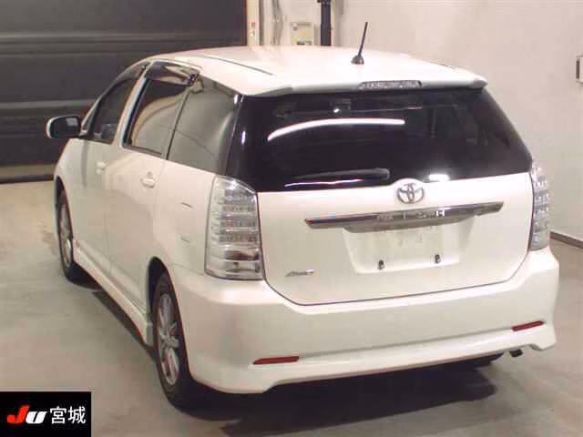 TOYOTA WISH
