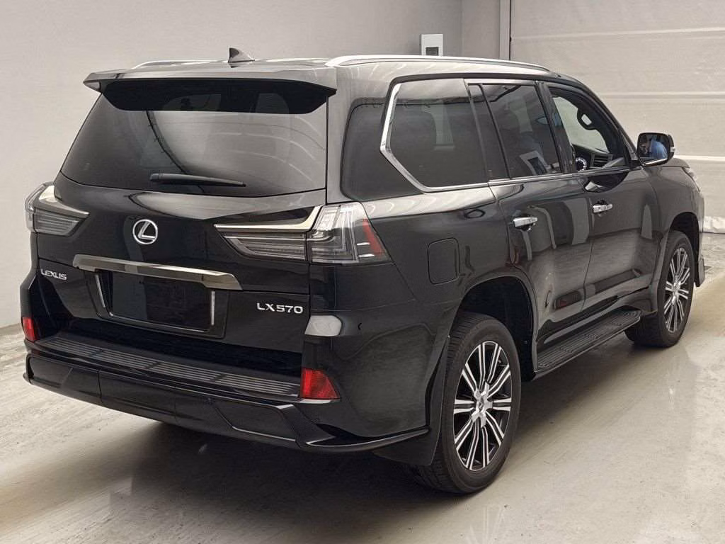 LEXUS LX570