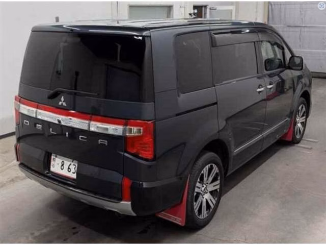 MITSUBISHI DELICA D:5