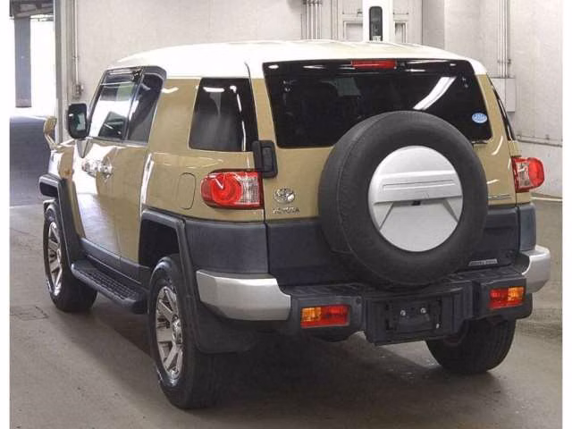 TOYOTA FJ CRUISER