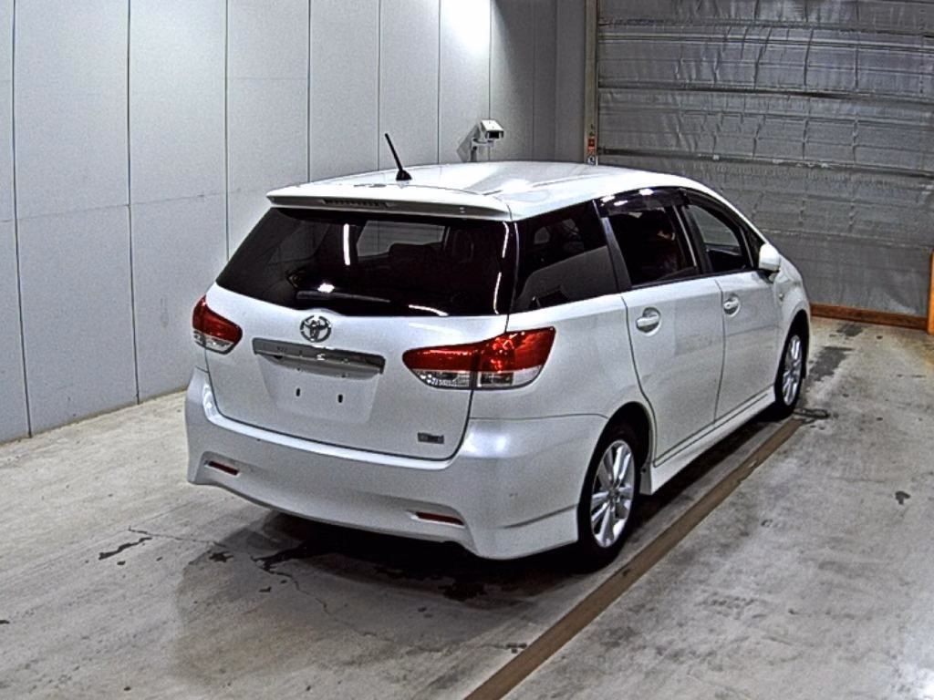 TOYOTA WISH