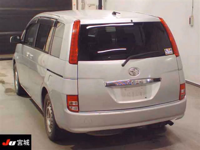TOYOTA ISIS