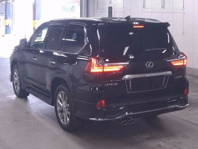 LEXUS LX570