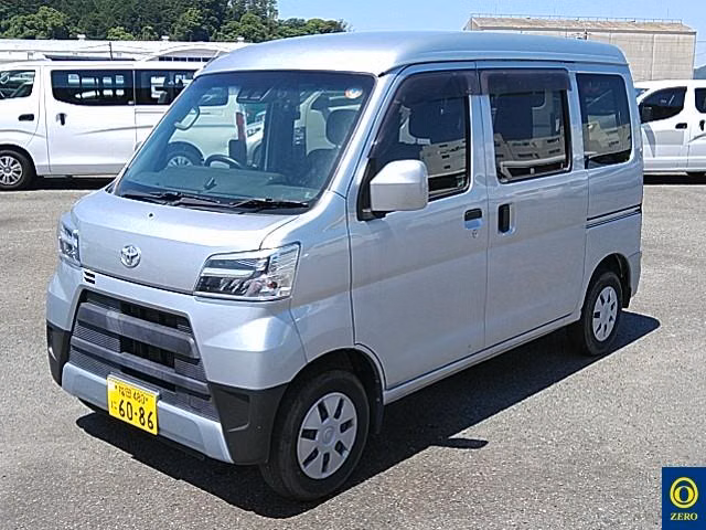 TOYOTA PIXIS VAN