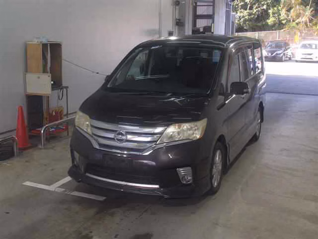 NISSAN SERENA