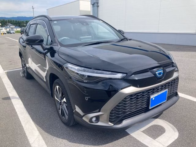 TOYOTA COROLLA CROSS