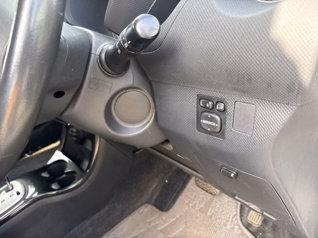 TOYOTA IST