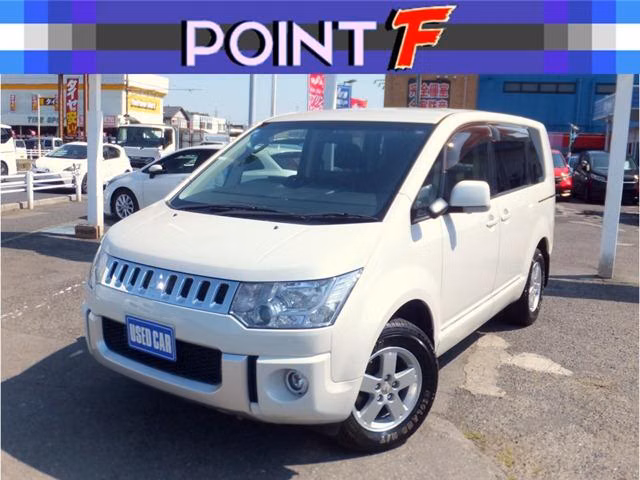 MITSUBISHI DELICA D:5