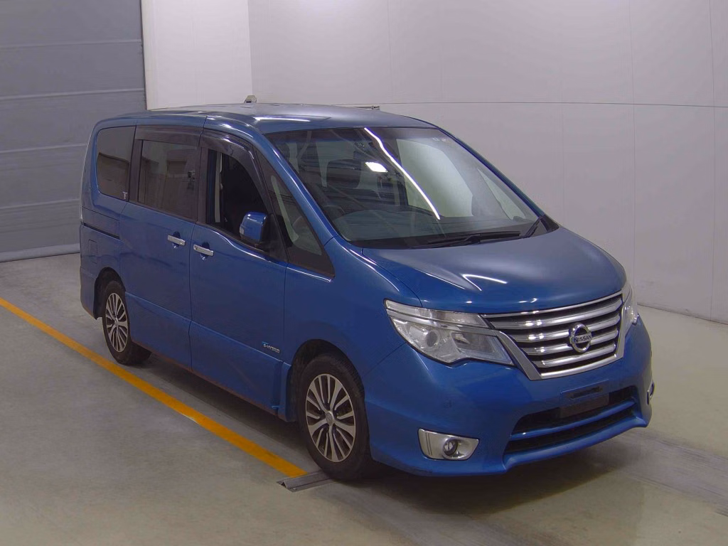 NISSAN SERENA