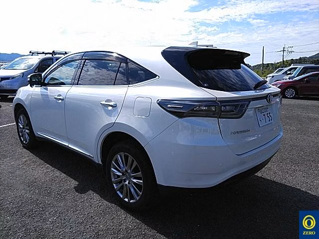 TOYOTA HARRIER