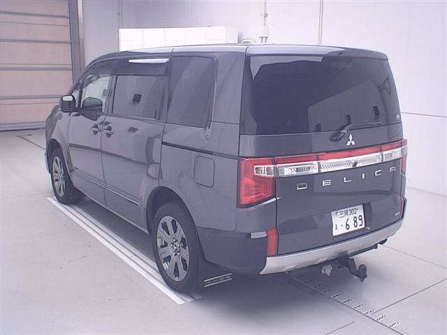 MITSUBISHI DELICA D:5