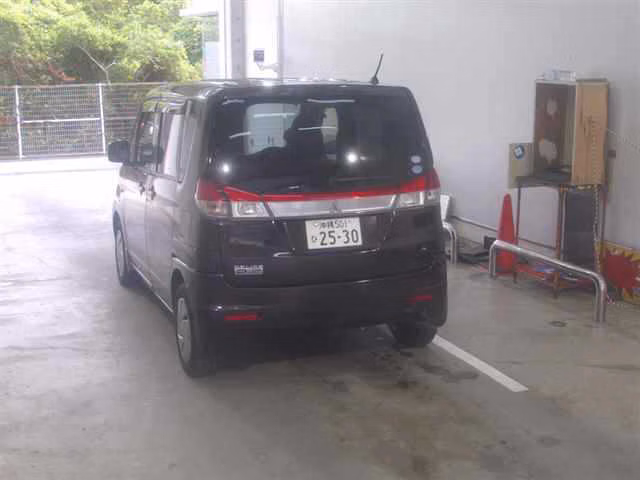 MITSUBISHI DELICA D:2