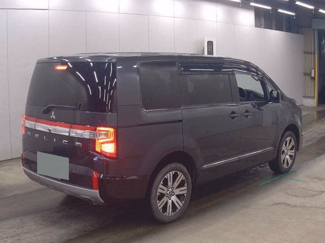 MITSUBISHI DELICA D:5