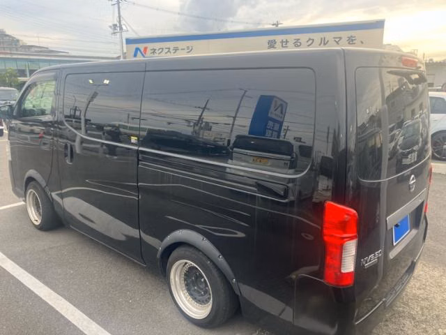 NISSAN NV350 CARAVAN