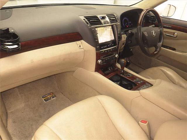LEXUS LS460