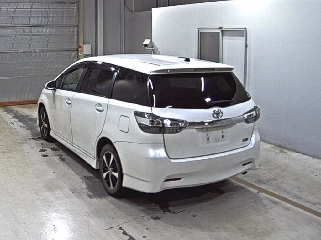 TOYOTA WISH