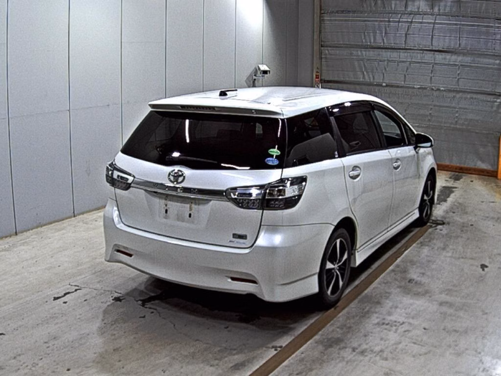 TOYOTA WISH