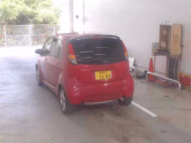 MITSUBISHI I