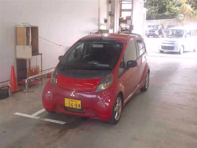 MITSUBISHI I