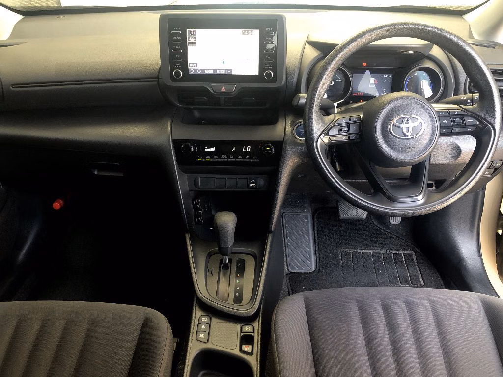 TOYOTA YARIS CROSS
