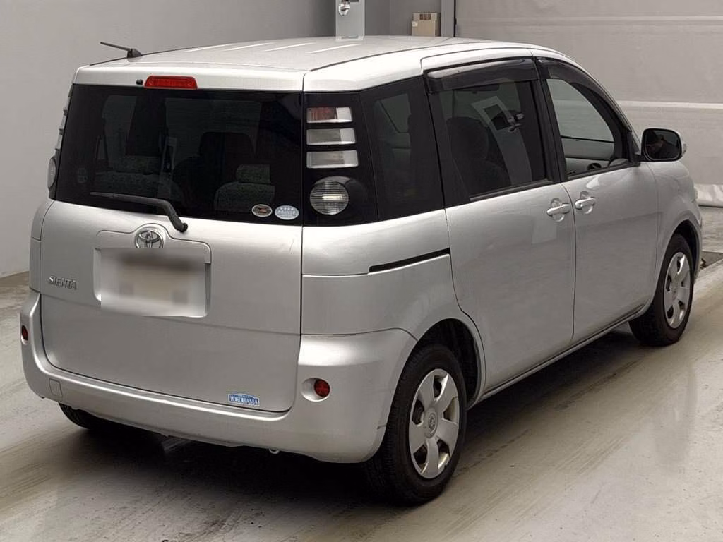 TOYOTA SIENTA
