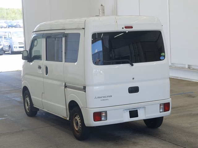 MITSUBISHI MINICAB