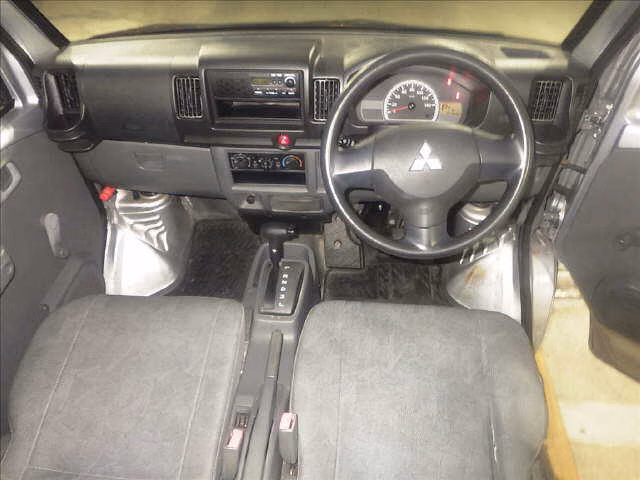 MITSUBISHI MINICAB