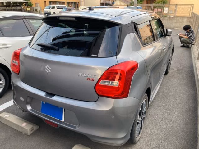 SUZUKI SWIFT